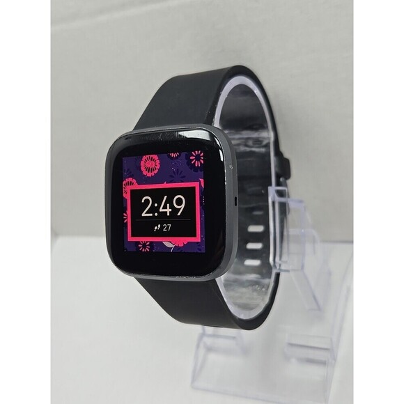 Fitbit Versa 2 Smartwatch Rose Gold 40mm Alexa WR50 Always On Display W/Charger - Picture 2 of 10